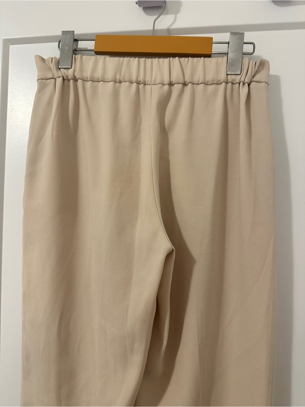 Babaton Aritzia Beige Conan Pant Trousers Size 6 Women’s - Picture 7 of 11